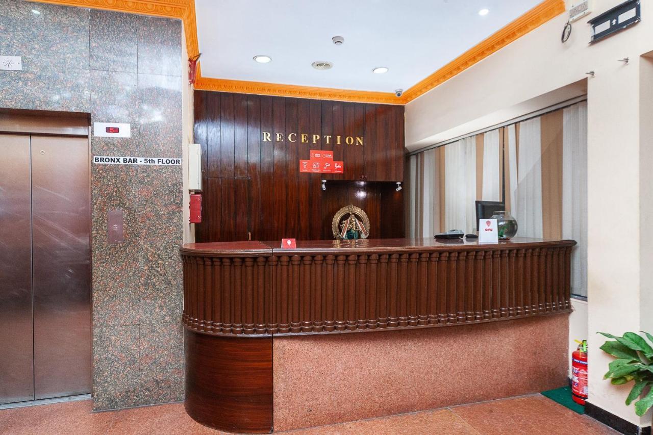 Hotel Manhattan チェンナイ エクステリア 写真